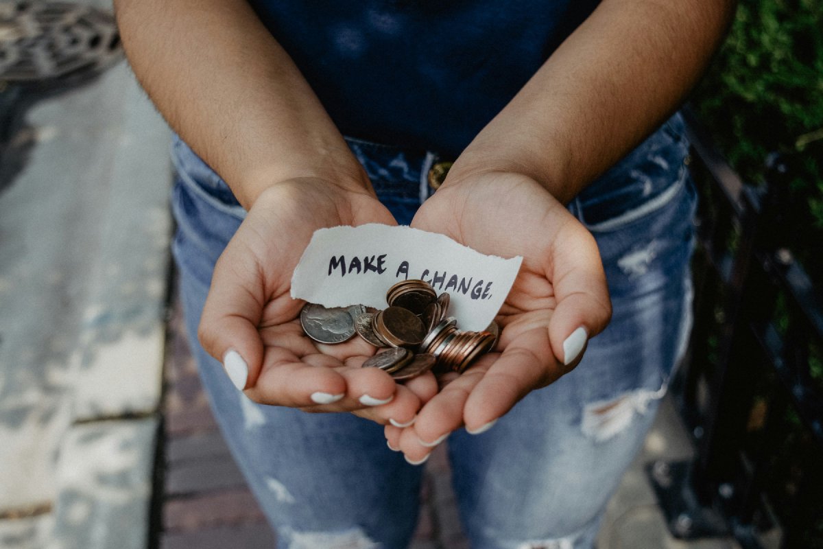 Charitable Giving Tax Benefits for Minnesota Donors: 2025-2026 Guide